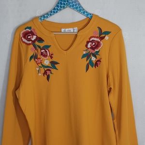 D & Co Mustard Yellow Rose Embroidery Top XL